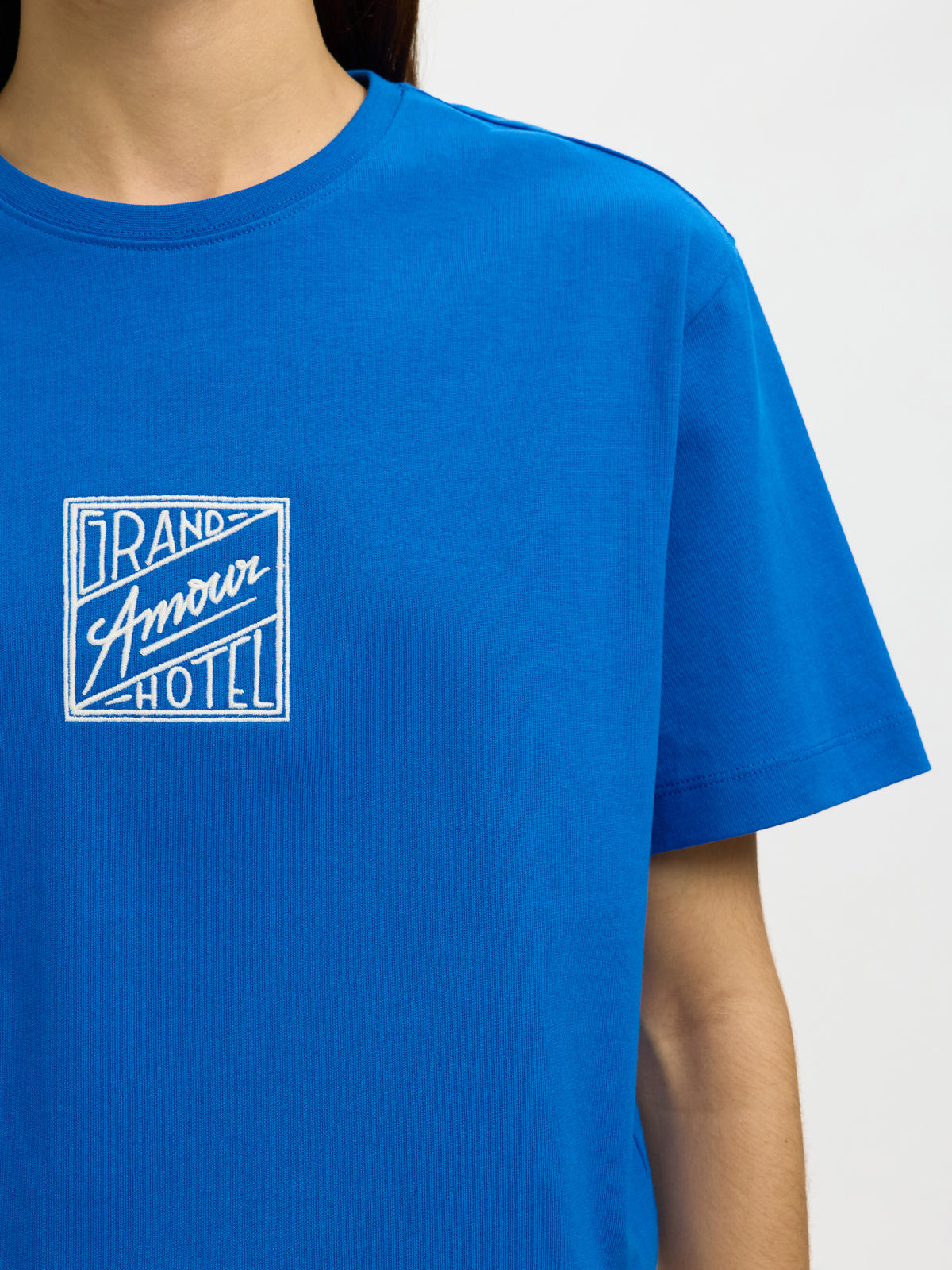 Relaxed Brook Hotel Amour Tee