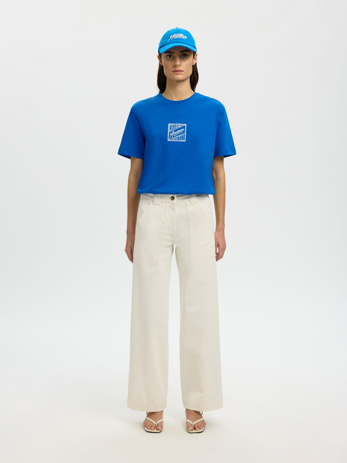 Relaxed Brook Hotel Amour Tee