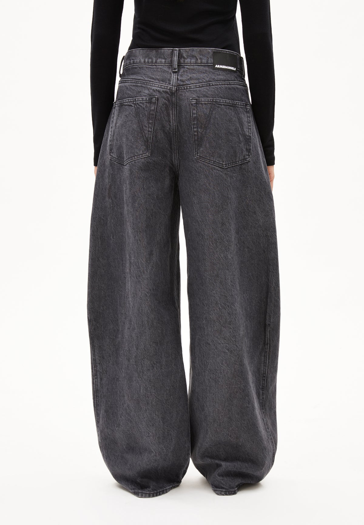 Aalthea Mid Waist Barrel Jean